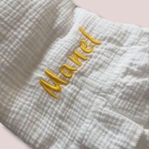 Couverture Bébé Brodée à personnaliser unisexe blanche